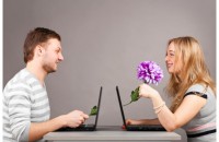 Как правильно завязать знакомства с девушками в интернете?